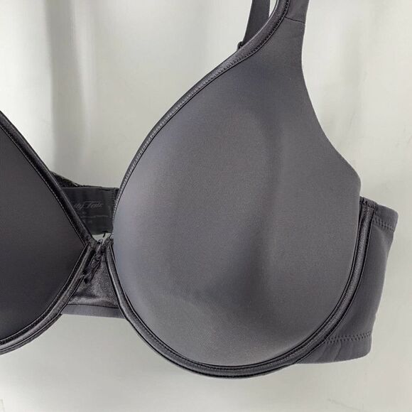 Vanity Fair 40C Body Caress Convertible TShirt Bra - Picture 4 of 7